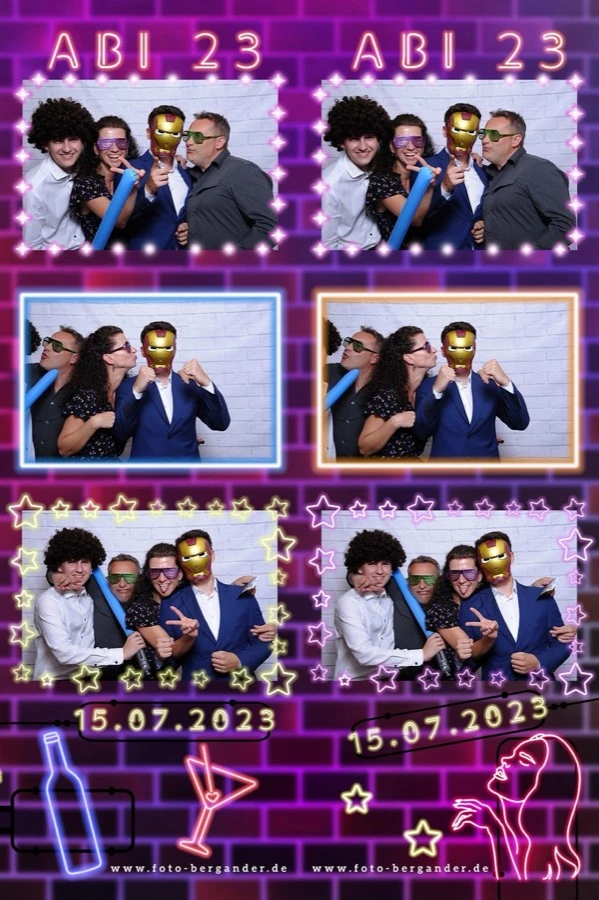 Ausgedruckte Fotostreifen-Collage einer Abiball-Feier mit Foto-Bergander Branding